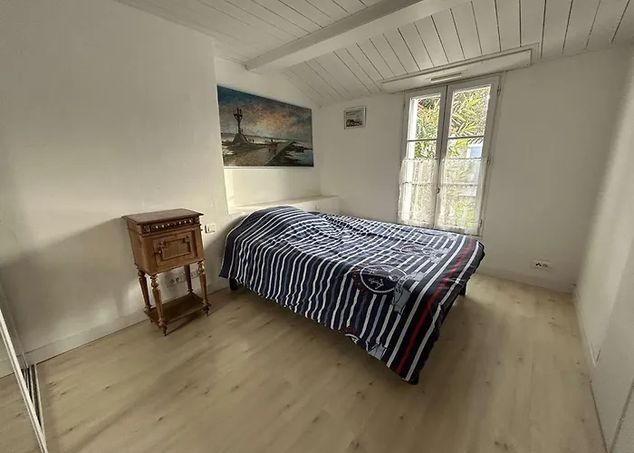 Maison De 6 Pers Avec Piscine à - Fr-1-224b-240 La Guérinière